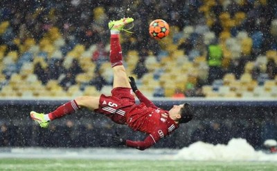 科曼破门拜仁2-1锁头名 欧冠-莱万连续9场进球