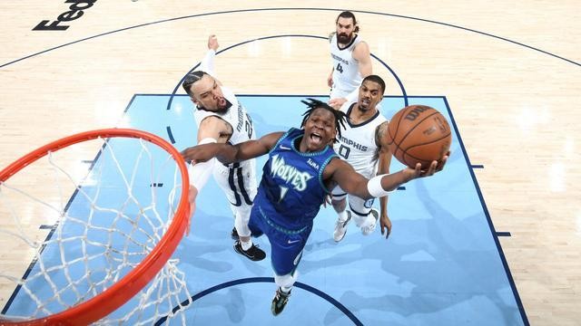 森林狼客场以130-117大胜灰熊队 爱德华兹表现出色