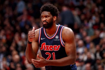 名记称恩比德伤势恢复得很顺利 有望在周六的比赛中复出