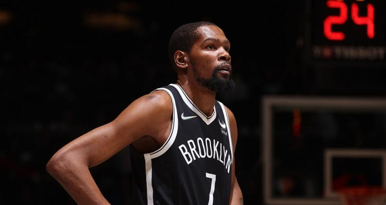 名记：篮网与绿军谈判并非现在才开始 如不满意报价则可留住KD