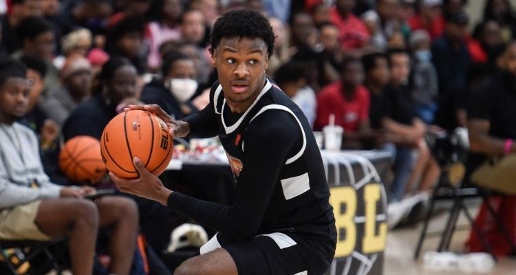 TA记者：多位大学教练认为布朗尼在两到三年内还无法进入NBA